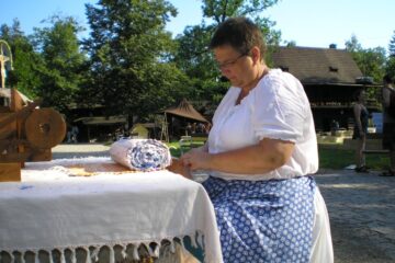 Pilná tkadlena vypráví